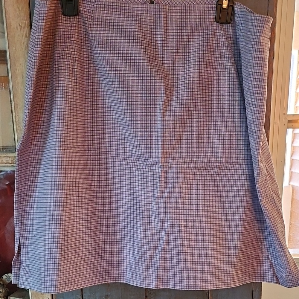 19.5 Inch Length Skirt